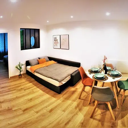 Chill & Free - Proche Centre - Parking Gratuit Lejlighed